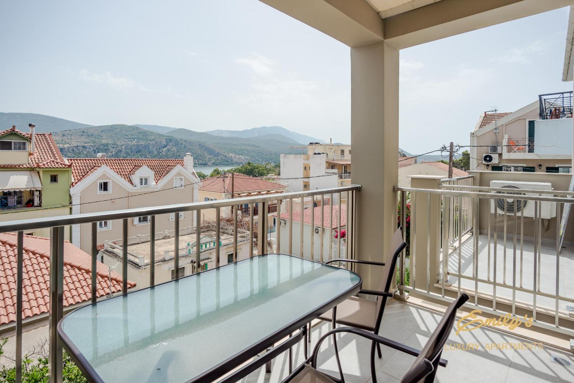 Emily'S Luxury Apartments Argostoli  Bagian luar foto